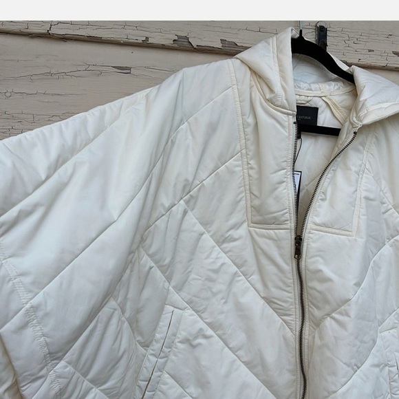 Banana Republic Puffer Oversized Lagenlook BoHo Poncho Cape Coat NWT L/XL - Picture 5 of 5